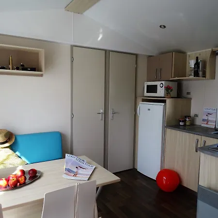 Camping Le Braou 3* אודנאז'